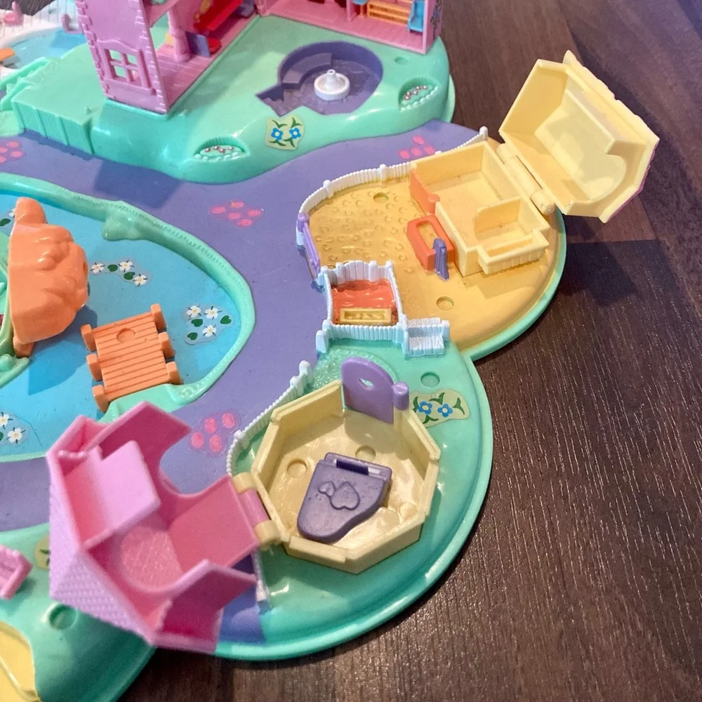 Vintage 1991 | Polly Pocket | Polly Dream World | Playtime Mansion - Picture 2 of 13